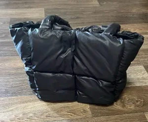 Black puffer bag thumbnail 1