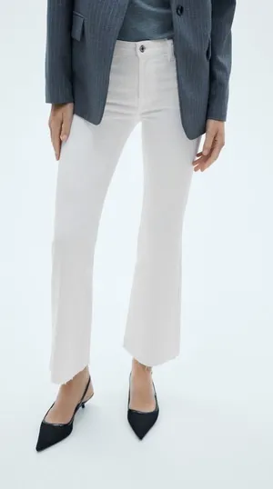 NWT MNG Mango Sienna Flare Cropped Jeans White Raw Hem Women’s Size 2 thumbnail 1