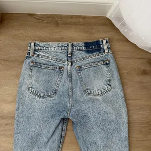 Abercrombie and Fitch The 90’s Skinny High Rise Denim Jeans thumbnail 5