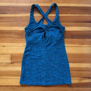 Beyond Yoga Carefree Cut-Out Cami Yoga Tank Top in Space Dye Blue Size S thumbnail 2