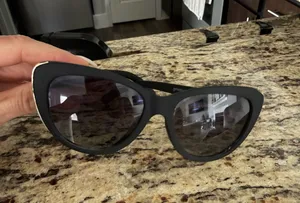 Goodr Sunglasses Black thumbnail 1
