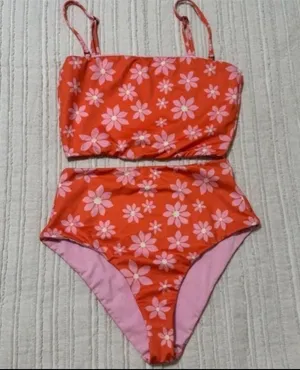 NWOT Reversible Billabong Floral Bikini set (Out West Dreamin) thumbnail 4