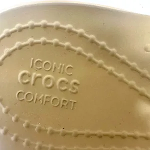 Crocs Size 5‎ Sandals White Strappy Comfort Vacation Summer Beach Pool Everyday thumbnail 5