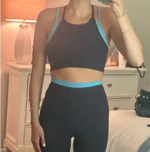 Beyond Yoga Space Dye layered bra thumbnail 2