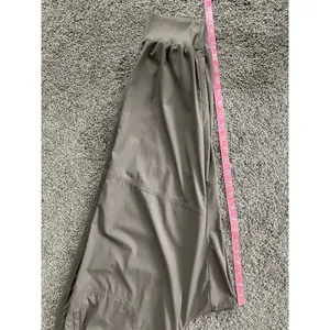 L.L.Bean Women’s Plus 1X Taupe Jogger Pants Lightweight Stretch thumbnail 6