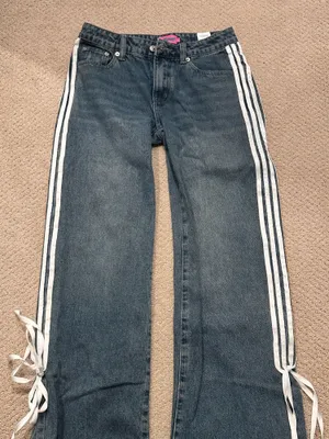 Edikted Jeans Low-Rise Baggy thumbnail 1