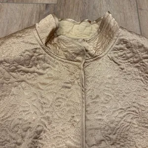 🌟Kate Hill🌟 Quilted Satin Snap Front Blazer Jacket Gold Camel Sz L thumbnail 2