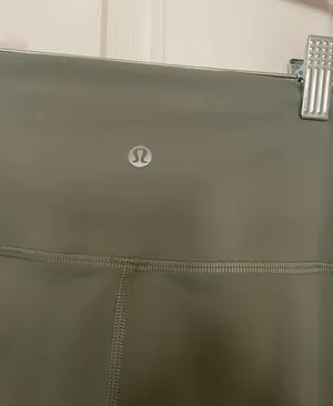 Lululemon Wunder Under Leggings 25” thumbnail 3