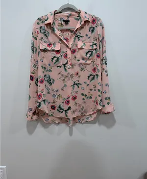 Ann Taylor Pink Floral Blouse Button Front Career Top  Size Medium thumbnail 2
