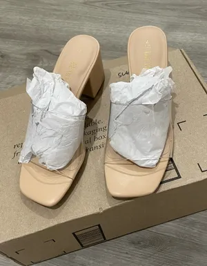 Dream Paris Open Toe Chunky Heels Sandals thumbnail 2