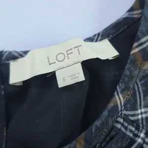 LOFT -289 Plaid Short‎ Sleeve Ruffle Shimmer Blouse Top Black Tan White Small thumbnail 4