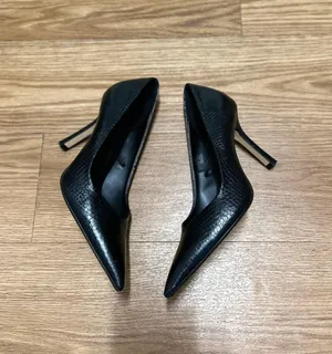 Zara black pointed toe shoes thumbnail 3