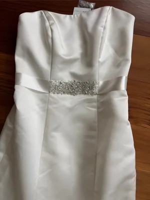 NWT David’s Bridal wedding gown thumbnail 5