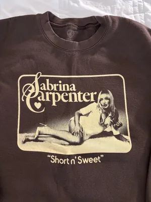 Sabrina Carpenter Sweatshirt Brown Size L thumbnail 3