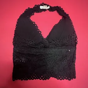 Aeropostale Black Floral Lace Halter Bralette Crop Top Scalloped Trim Medium thumbnail 2