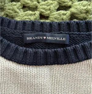 Brandy Melville Sweater thumbnail 3