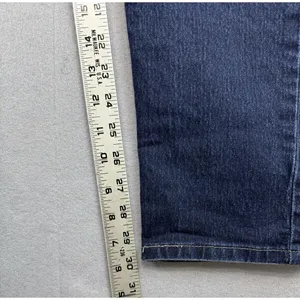 Levi’s 524 Skinny Jeans Women's Size 17 Dark Wash Skinny Red Tab Stretch thumbnail 11