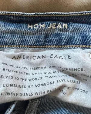 Mom Cropped Jeans Sz 8 thumbnail 8