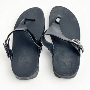 FIT FLOP Black Silver Buckle Thong Flip Flops 8 Beach Summer Spring thumbnail 5