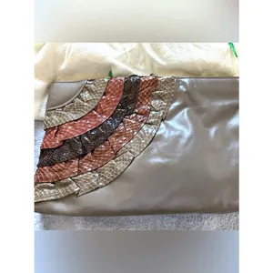 Vintage Glove Soft Leather Crossbody Bag thumbnail 2