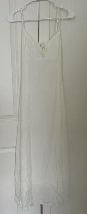 Brandy Melville Maxi Dress thumbnail 2
