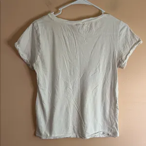 H&M White Short Sleeve Crewneck Tee thumbnail 4