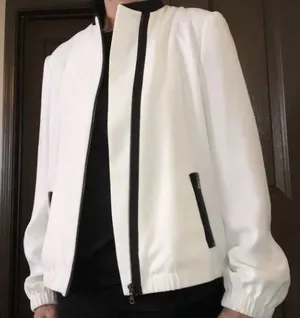 Tahari White Bomber Jacket Asymmetric Zip Fully Lined Sz 4 thumbnail 1