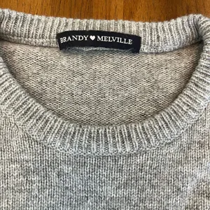 Brandy Melville Grey and White Striped Long Sleeve Sweater One Size thumbnail 4