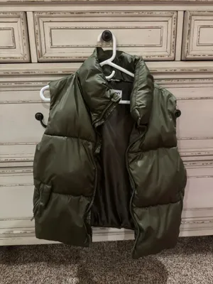 Green Old Navy Puffer Vest thumbnail 1