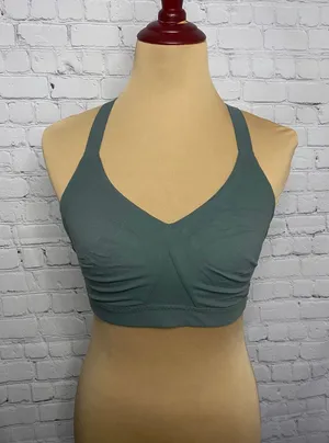 Fabletics sports bra thumbnail 1