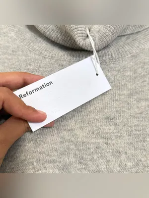 Reformation turtle neck cashmere sweater thumbnail 7