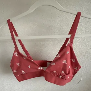 OLD NAVY SALMON Floral Print Bralette with white flowers. thumbnail 1