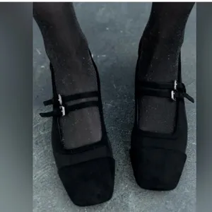 Zara Black Mesh Squared Toe Block Heeled Mary Jane’s Sz 37 (6.5) thumbnail 2