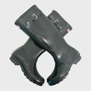 HUNTER Original Tall Gloss Rain Boots in Gray Women’s Size 7 thumbnail 6