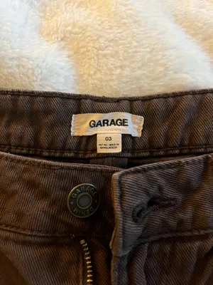 Garage Brown Low-Rise Cargo Pants thumbnail 4