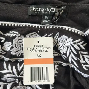 NWT!Living Doll Black and White Embroidered Women's Top Size 3X thumbnail 6