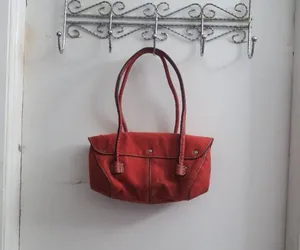 Mini flap over purse handback pocketbook velvety bag in red. thumbnail 4