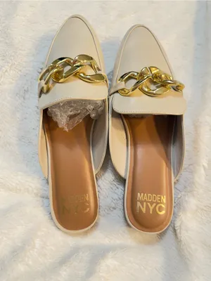 Madden NYC Women's Almond Toe Mules with Gold-Tone Chain Size 8.5-new! thumbnail 4