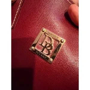 Dooney & Bourke Womens Tote Bag Large Burgundy Saffiano Leather Zip Top Shopper thumbnail 7