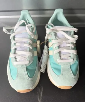 Adidas Sportswear‎ Run 70s 2.0 Sneakers Women's Size 7.5 Aqua Off White Shed thumbnail 1