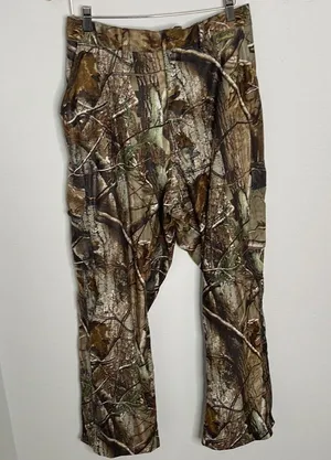 Gamehide hunting cargo pants. Size large or 12. Various Pockets. thumbnail 10