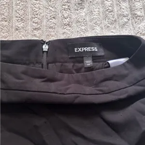Express Double Lined Black A-Line Skirt thumbnail 3