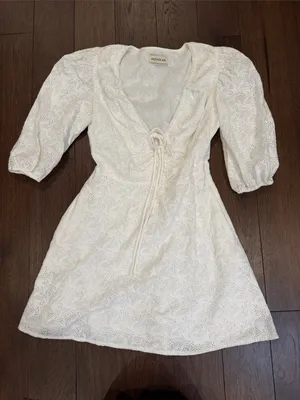 Nicholas Danni Bow-Detailed Broderie Anglaise Mini Size 8 - C30-143 thumbnail 2