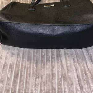 London fog black bag shoulder bag with ribbon multi pocket medium size​​​ thumbnail 4