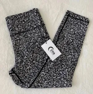 (NWT) Black Mosaic Soft n Snug Mid-Rise 7/8 24", Large (8-10) thumbnail 1