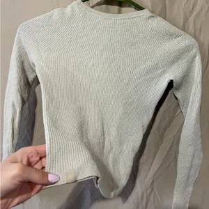 Lululemon long sleeve thumbnail 2