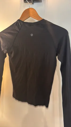 Lululemon Swiftly Tech Long Sleeve thumbnail 3