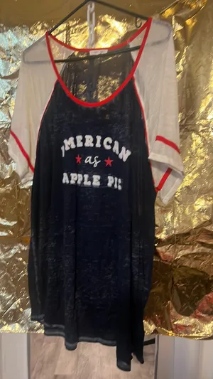Women’s T-shirt thumbnail 1