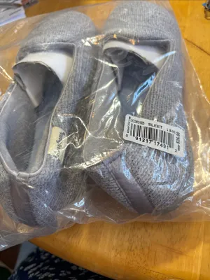 Ladies Dearfoams Slippers Large 9/10 NIP thumbnail 1
