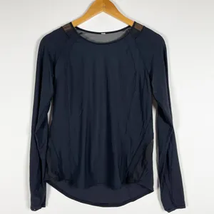 Lululemon Women's Sculpt Long Sleeve Mesh Tee Shirt Solid Black Medium thumbnail 1